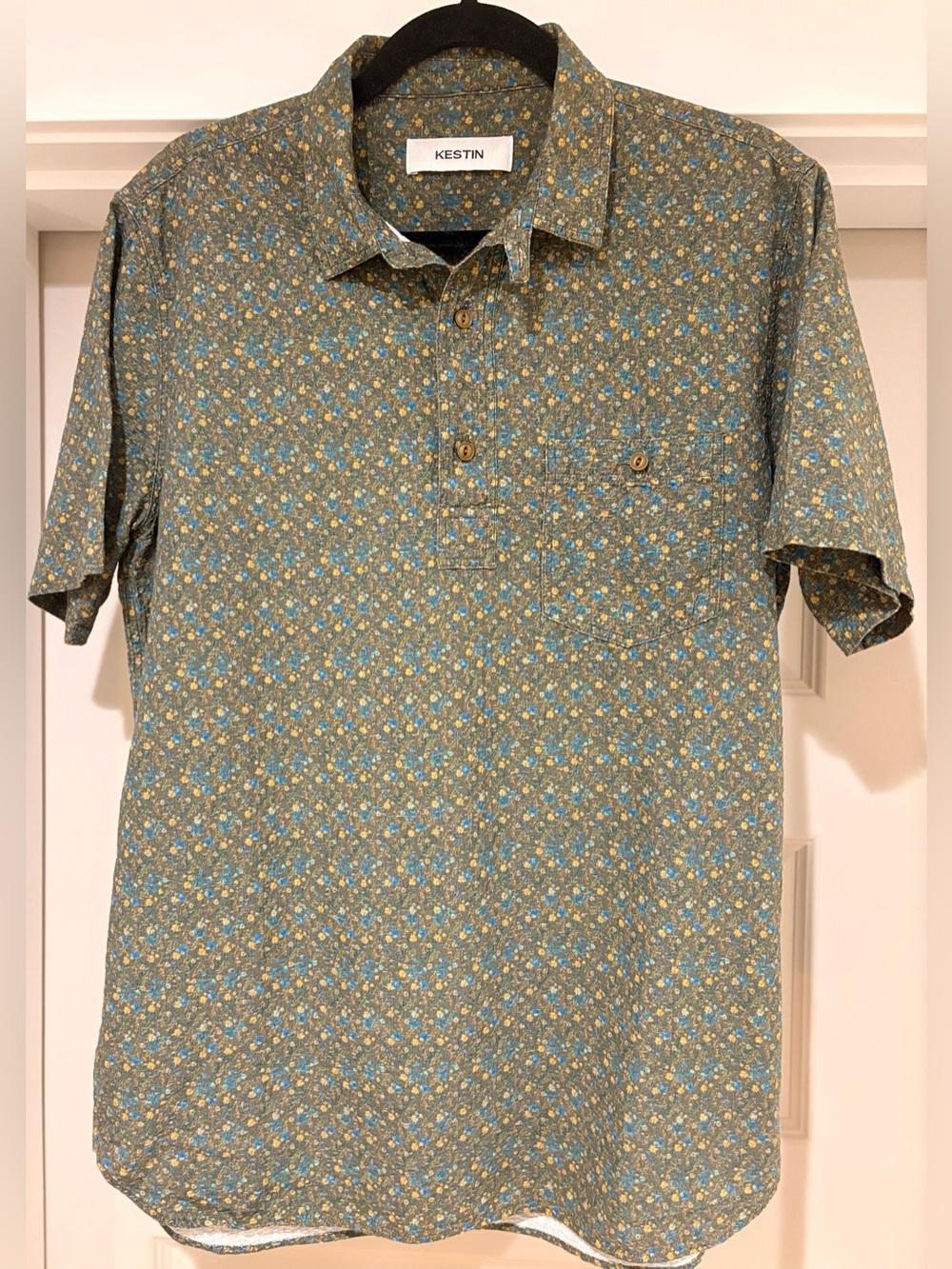 Kestin Cramond pullover Short-Sleeve Floral Shirt M